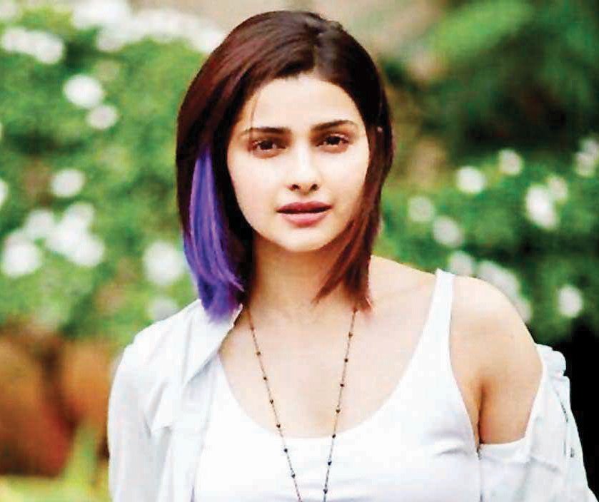 AN ACTOR IS ALWAYS OPEN TO EXPERIMENT WITH NEW GENRES: PRACHI DESAI