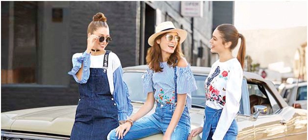 MAKE A FASHION STATEMENT WITH SLEEVES THIS SPRING