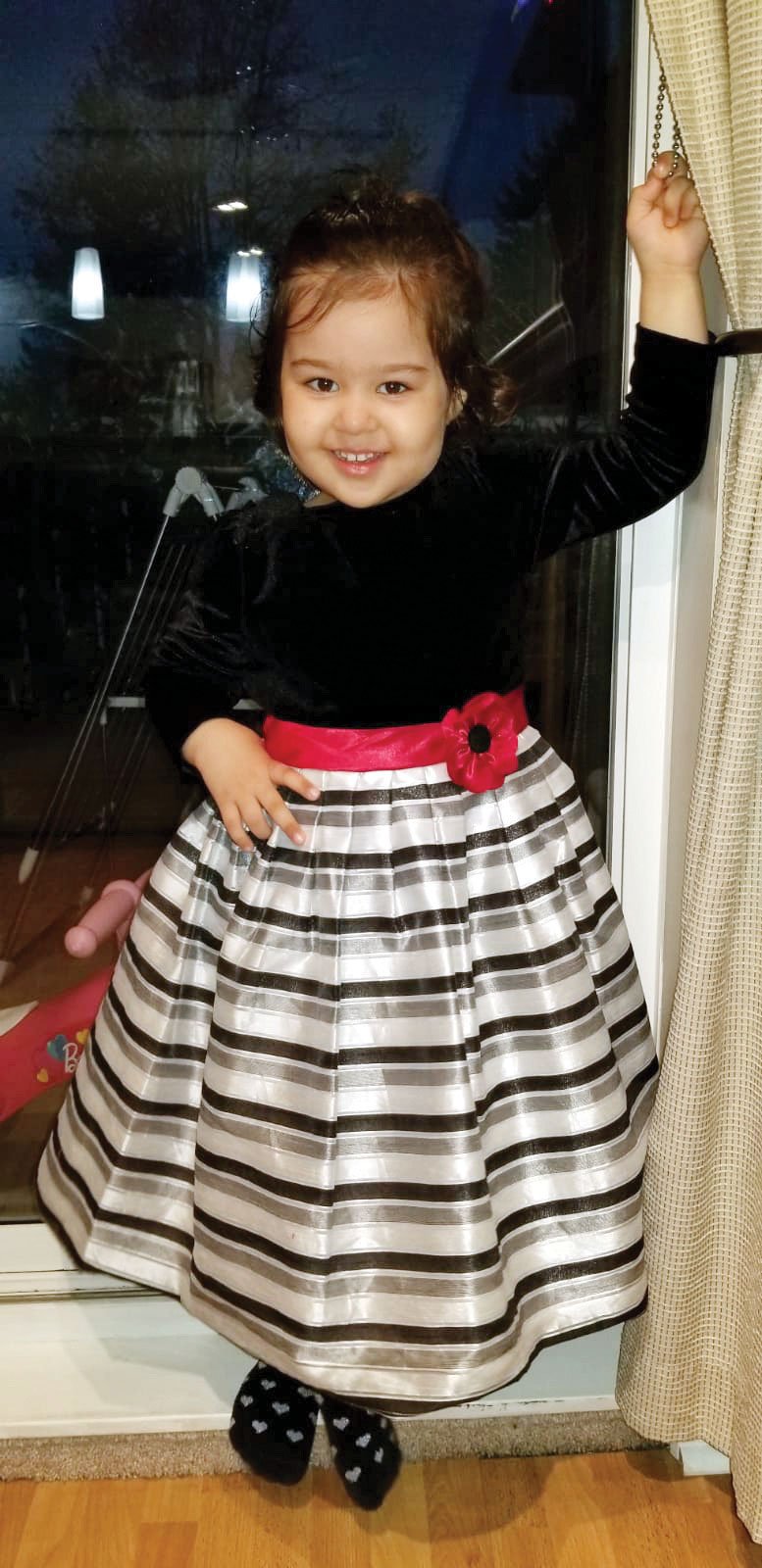 4 SERIOUS BENEFITS OF PLAYING DRESS UP FOR CHILD DEVELOPMENT