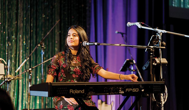 ARIANNA ABEGAYLE A POP ROCK ARTIST
