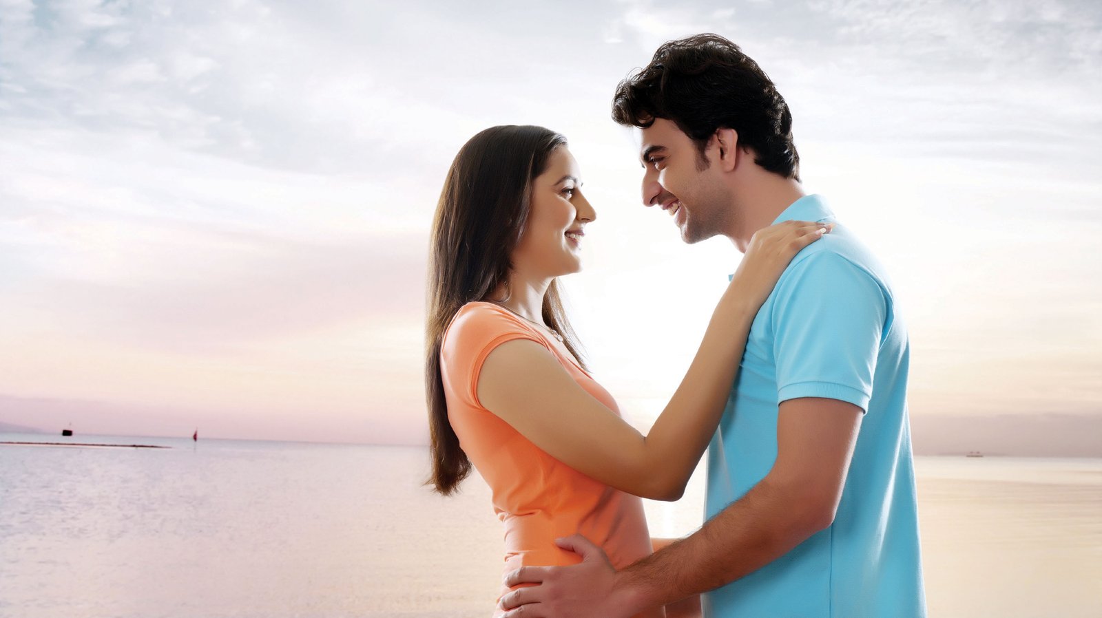 HAPPY COUPLES: HOW TO KEEP YOUR RELATIONSHIP HEALTHY?