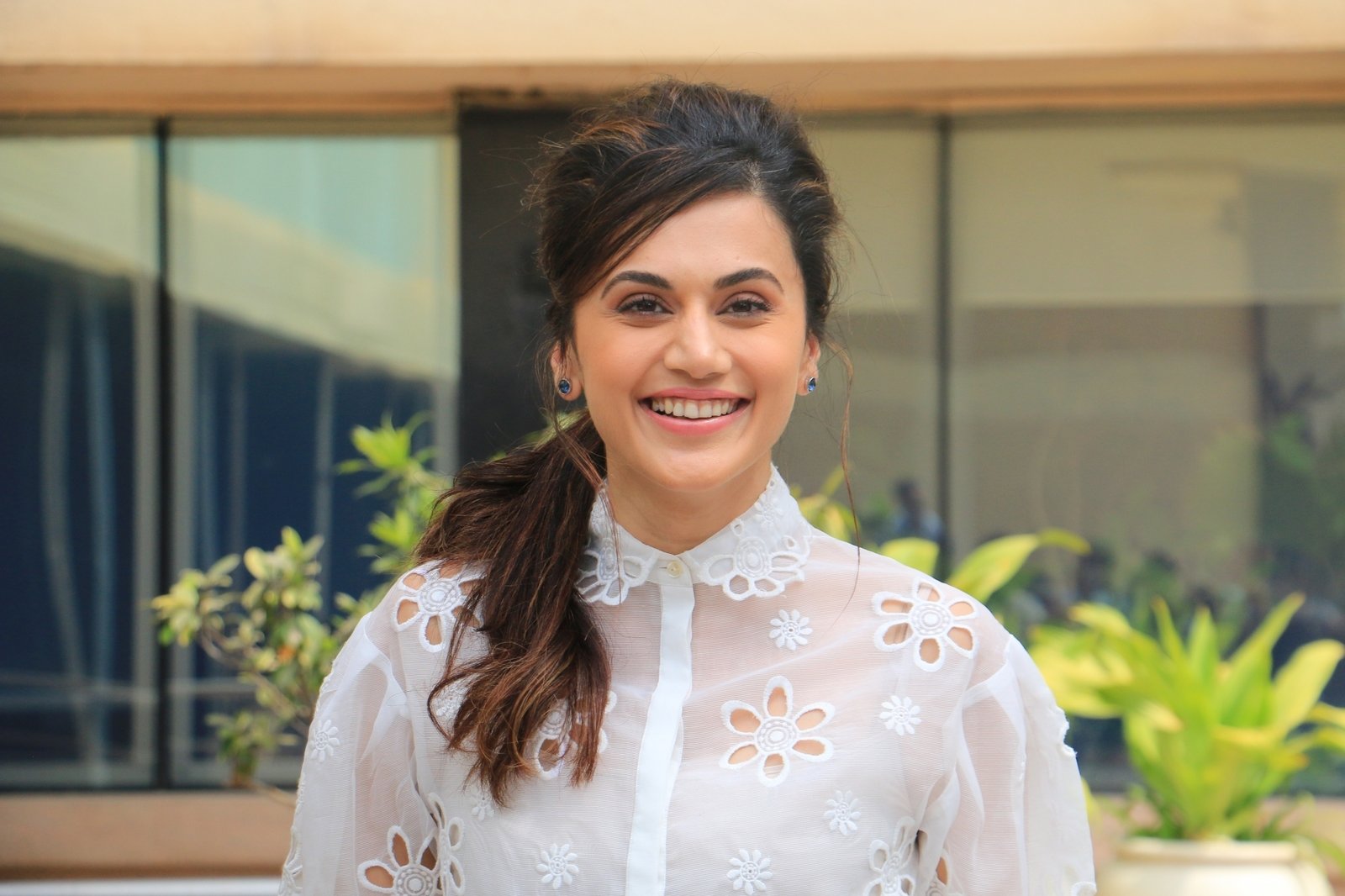 Akshay Kumar deserves 'Forbes' list rank: Taapsee