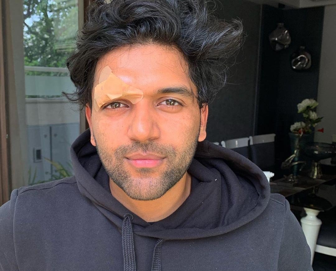 'Assaulted' Guru returns to India with 4 stitches