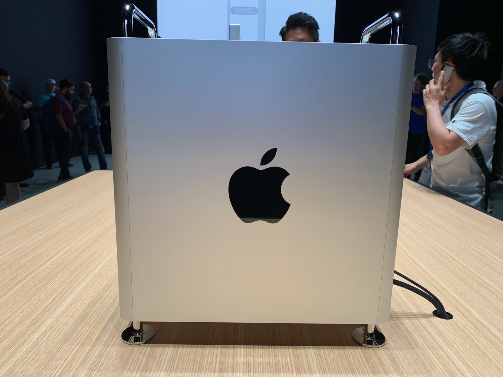 As India-US teams meet to resolve trade bumps, Apple gets a big boost