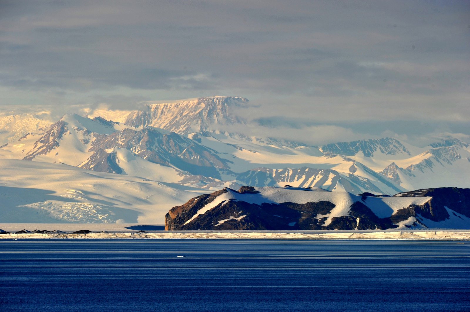 Airbnb invites volunteers for Antarctica scientific mission