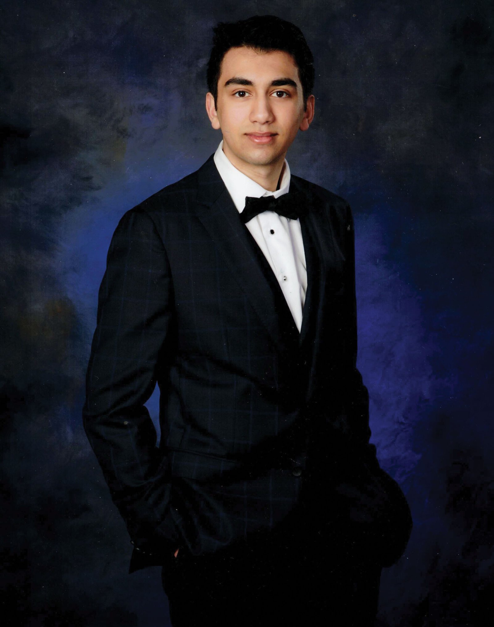 JAVIS GUJRAL RECEIVES QUEEN’S VENTURER AWARD