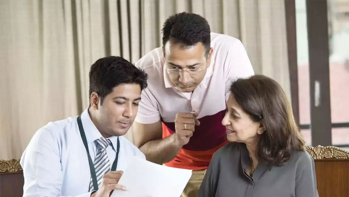 Considerations for purchasing life insurance as a gift
