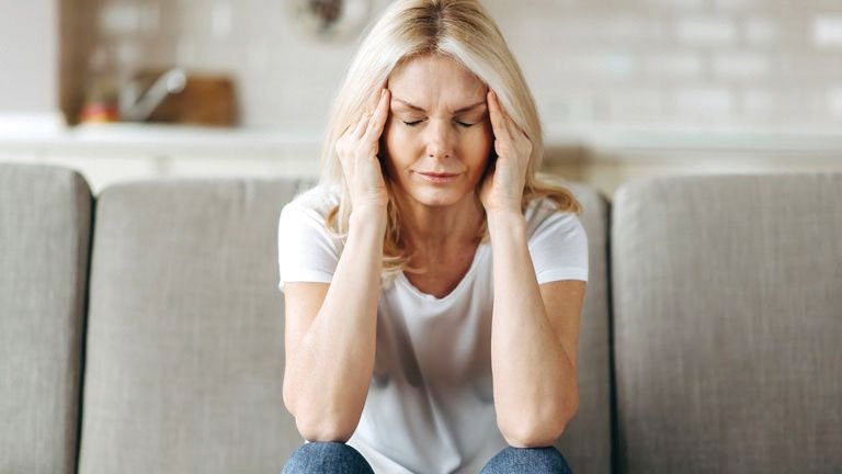 UNDERSTANDING MIGRAINES: SYMPTOMS, CAUSES, AND EFFECTIVE TREATMENTS